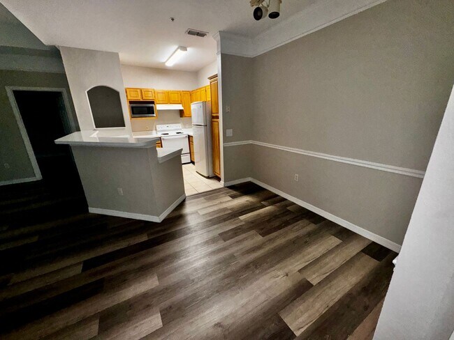 Foto del edificio - 2 Bedroom 2 Bath Hamptons at Metrowest Condo