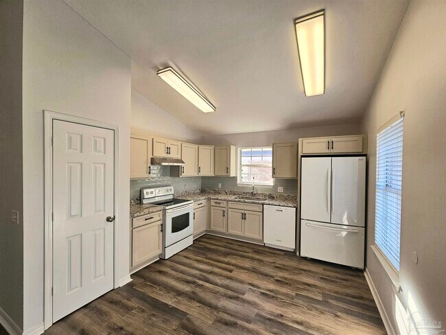 Foto del edificio - 28 Easton St