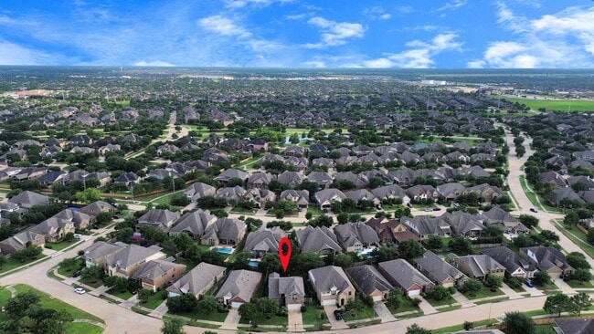 Building Photo - 28523 Pleasant Forest Dr