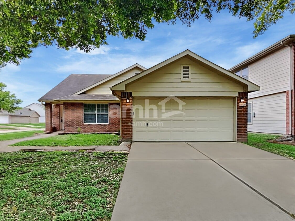 Primary Photo - 9626 Eaglewood Glen Trl