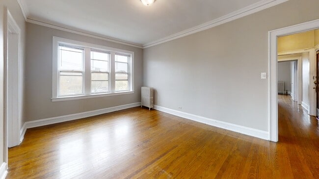 Building Photo - 232 Elmwood-2N