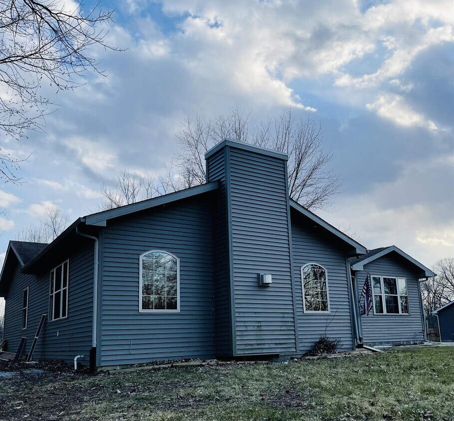 10 W 1050 N, Chesterton, IN 46304 House Rental in Chesterton, IN