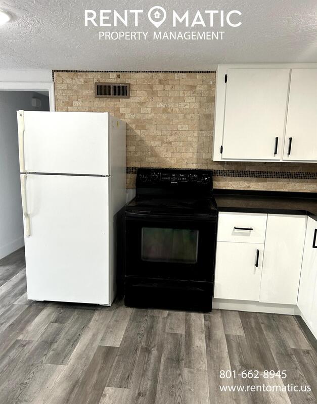 Building Photo - 6225 Margray Dr