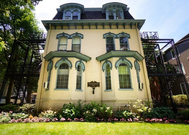 Primary Photo - Nevilletree