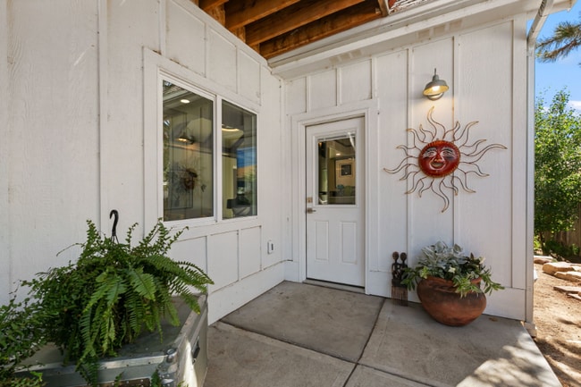 Building Photo - 4025 Kern St