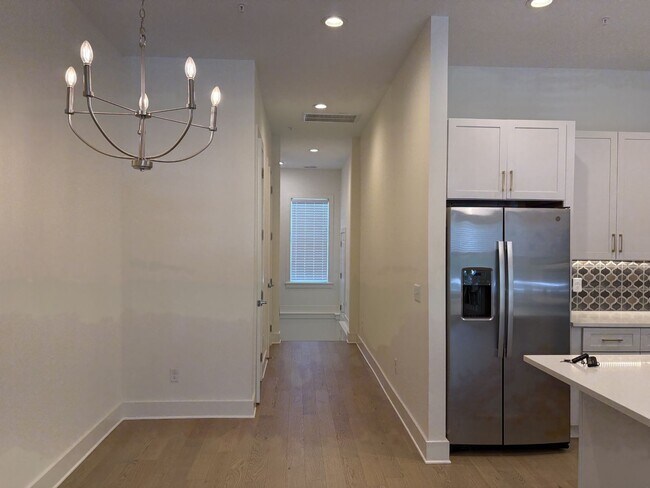 Foto del edificio - Beautiful 2/2.5 townhome near downtown Franklin available!