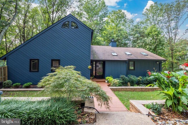 Building Photo - 11256 Oakton Rd