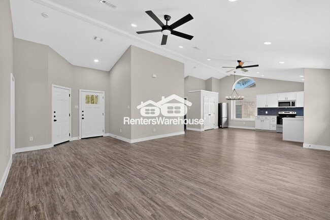 Building Photo - 7714 Bordeaux Ln