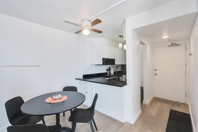 Building Photo - 1255 Collins Ave