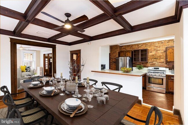 Foto del edificio - 1647 Hobart St NW