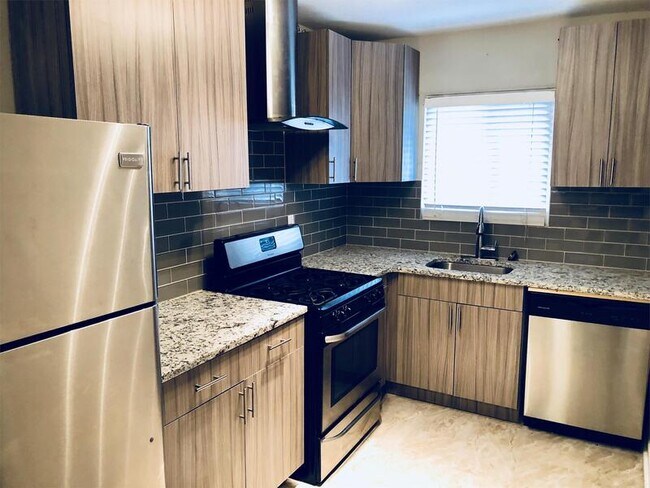 Foto del edificio - 773 Greenwood Ave NE