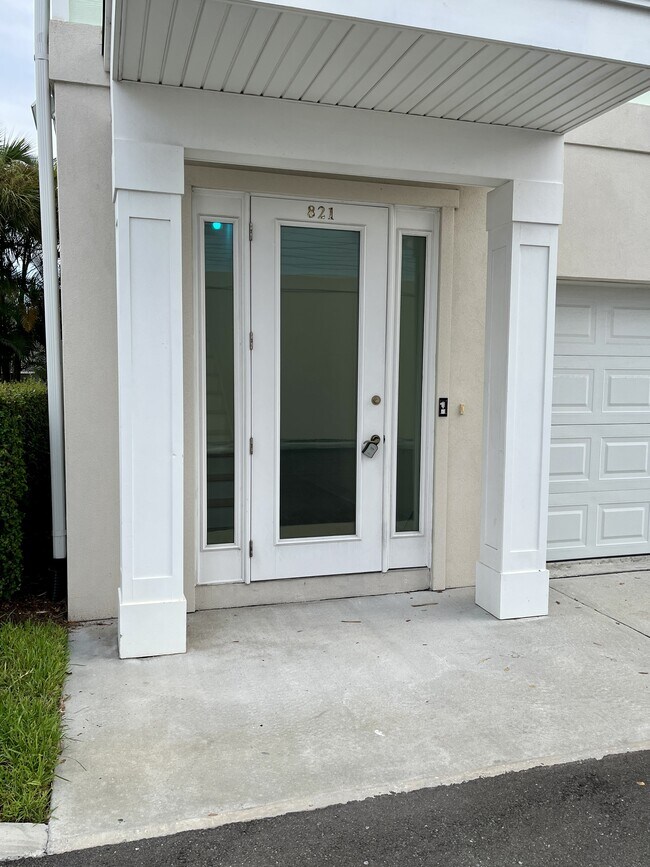 Foto del edificio - 821 Oak Bend Ln