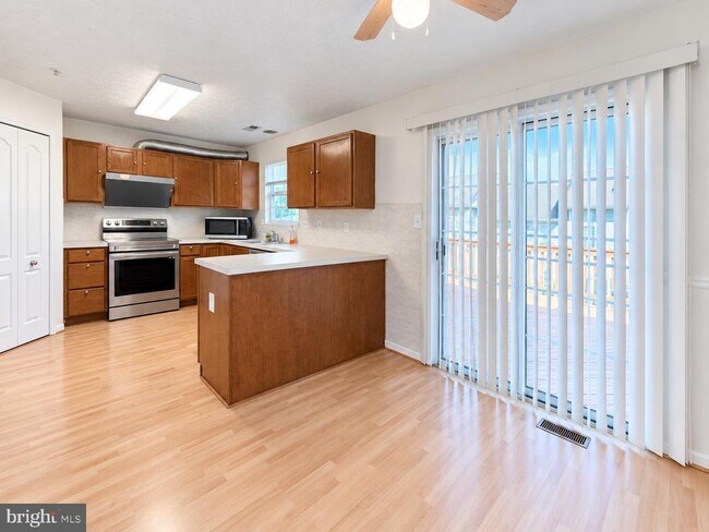 Foto del edificio - 3335 Hollow Ct