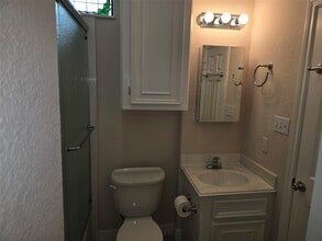 Building Photo - 5118 Bayou Dr