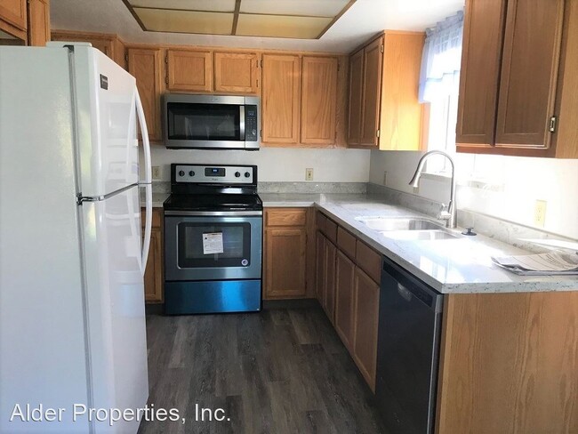 Foto del edificio - 4 br, 3 bath House - 1107 Embassy Way