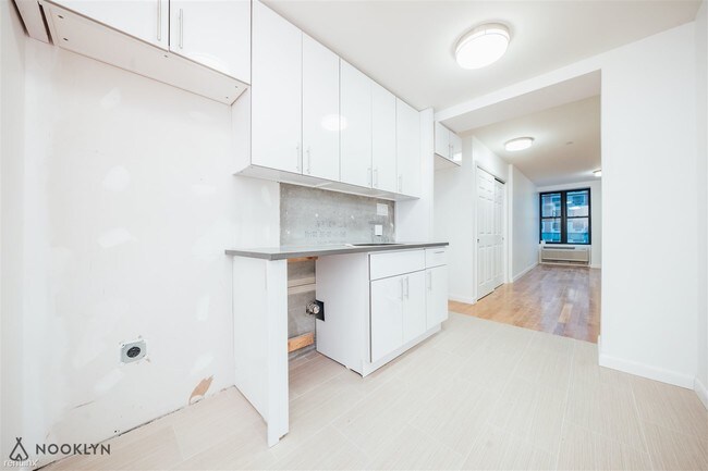 Foto del edificio - 2 br, 1 bath  - 361 Stockton St