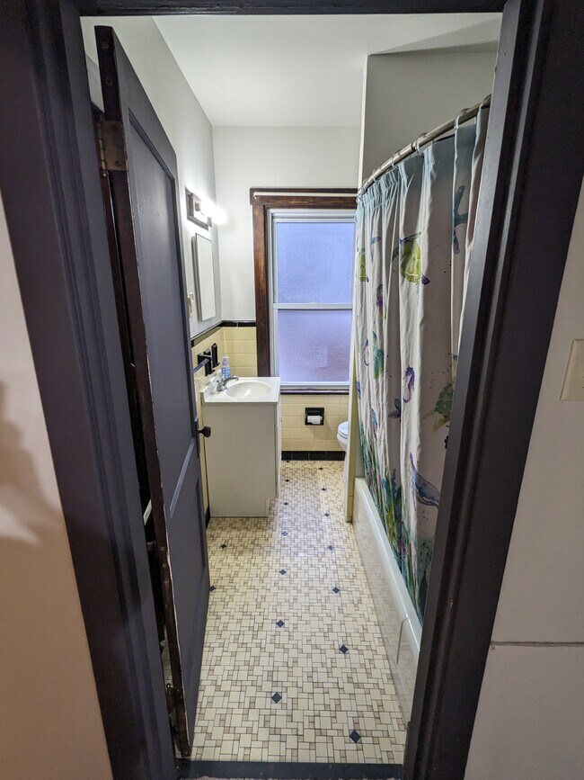 Foto del edificio - 1526 Greenmount Ave