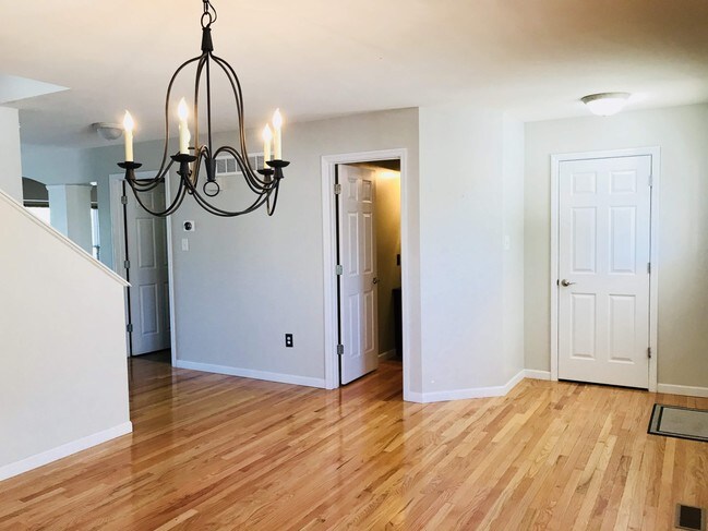 Building Photo - 217 Montclair Tower Dr