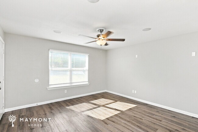 Foto del edificio - 822 Rumfield Rd