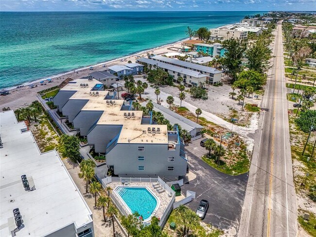 Foto del edificio - 2400 N Beach Rd