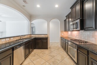 Building Photo - 7 Deer River Cir
