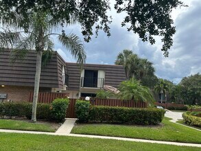 Building Photo - 1007 10th Ct