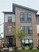 Building Photo - 11567 Huffington St