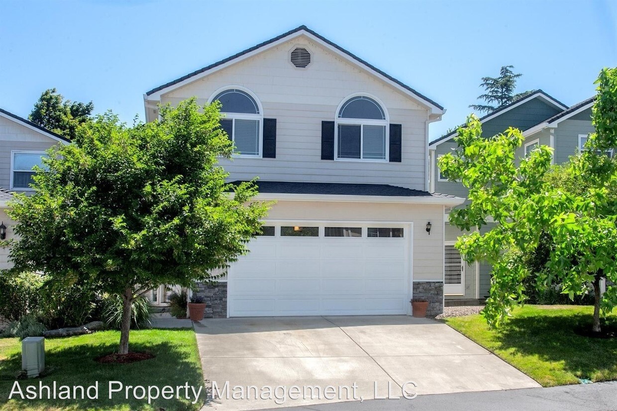 357 Meadow Dr, Ashland, OR 97520 House Rental in Ashland, OR