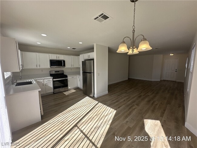 Foto del edificio - 6543 Blooming Sun Ct