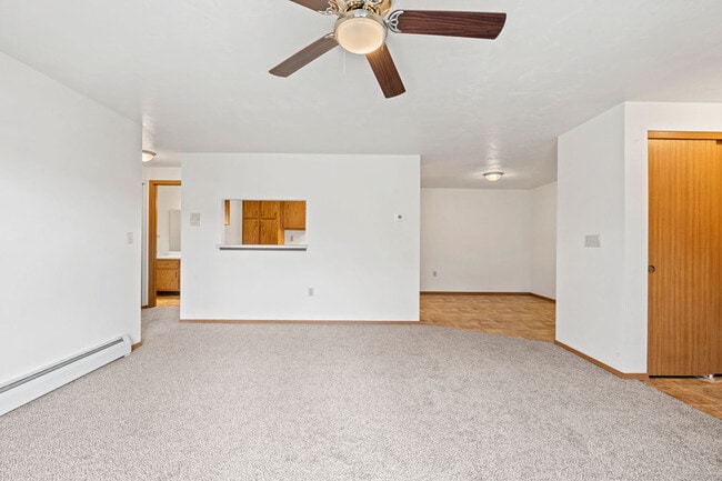 Foto del edificio - Orchard Estates Apartments