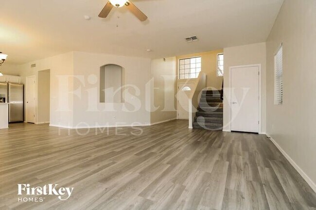 Foto del edificio - 13123 W Gelding Cir