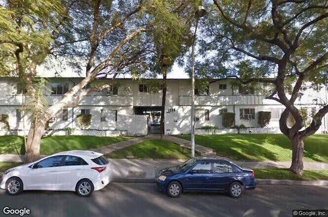 Primary Photo - 1226 N Hayworth Ave