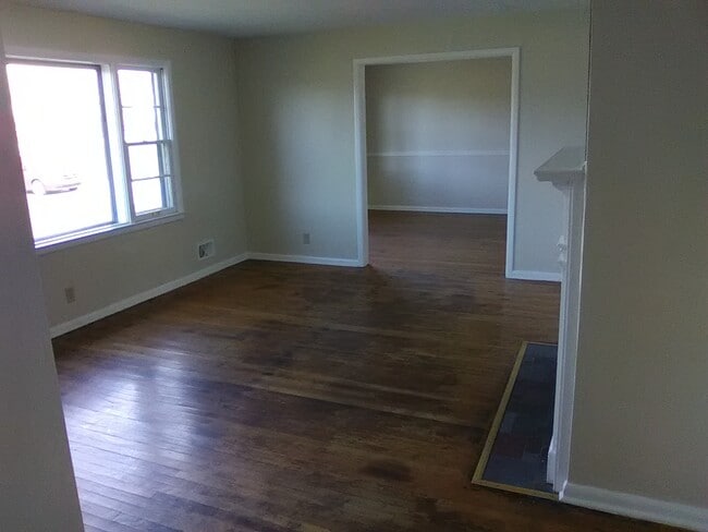 Building Photo - 9645 Westfield Blvd