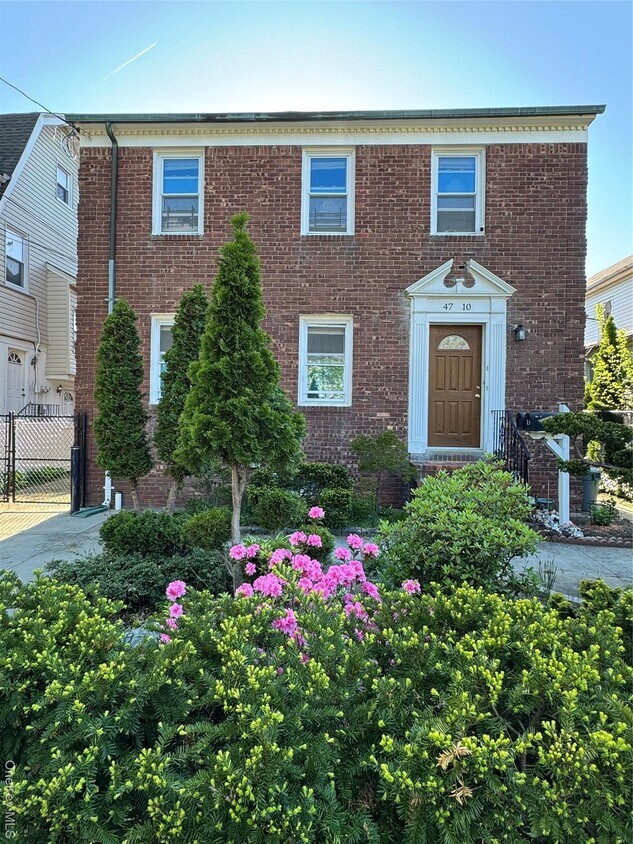Foto principal - 47-10 157th St