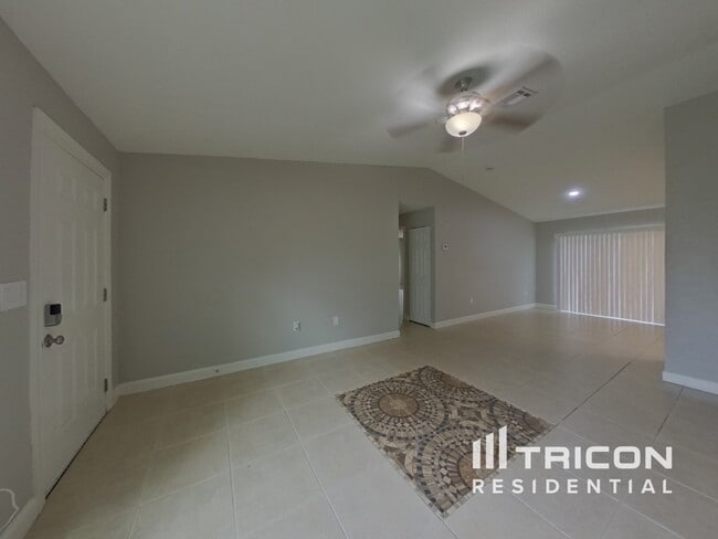 Building Photo - 817 Palermo Ct