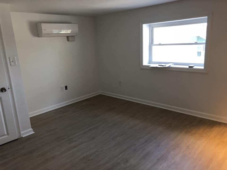 Bedroom - 3925 Main St