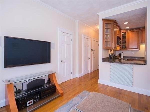 Foto del edificio - 451 Park Dr