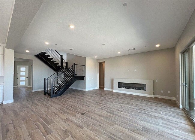 Building Photo - STUNNING BRAND NEW BUILD! 5 BED / 6 BATH, ...