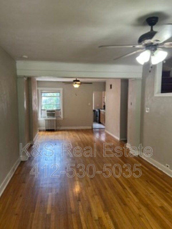 Foto del edificio - 5848 Burchfield Ave