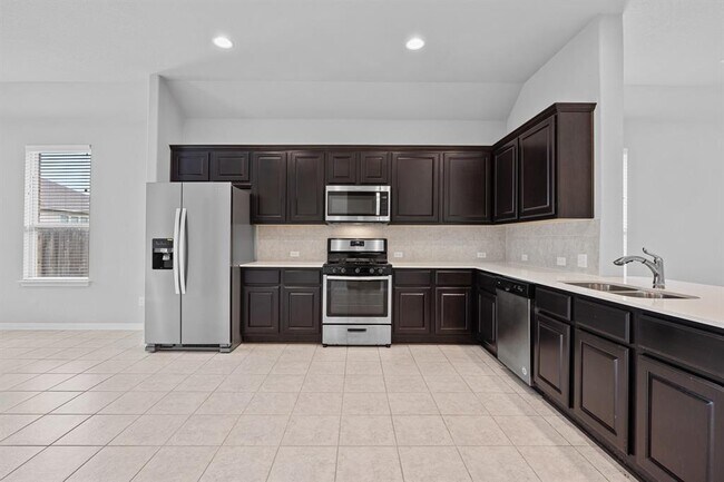 Building Photo - 913 Centerra Hills Cir