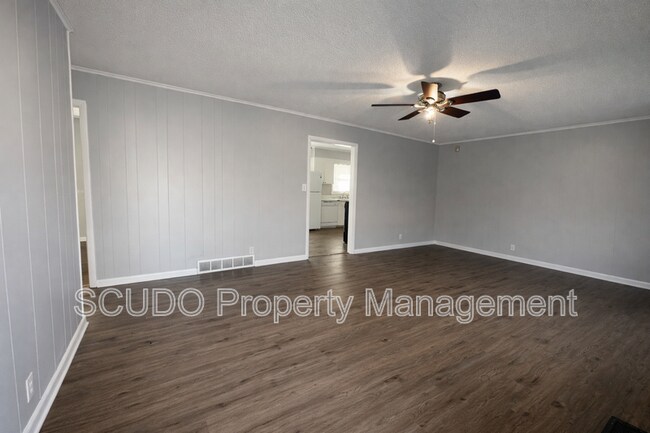 Foto del edificio - 12509 E 53rd St