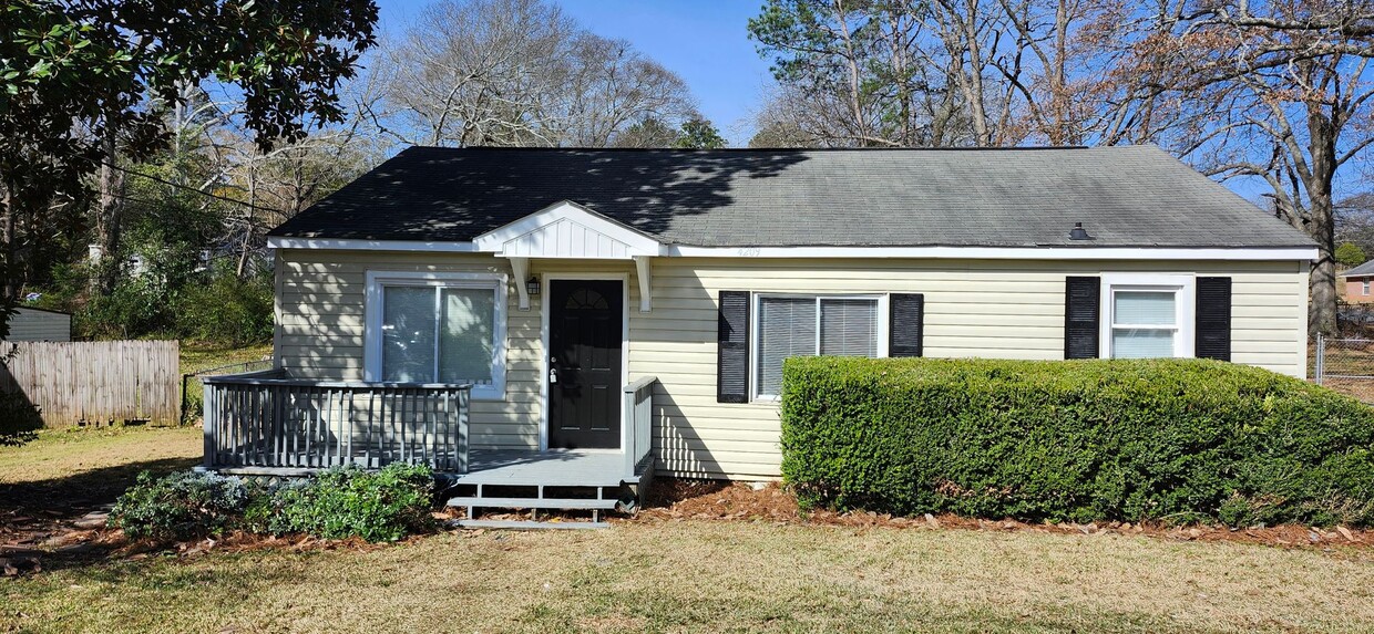 Primary Photo - Cute home close to St Francis