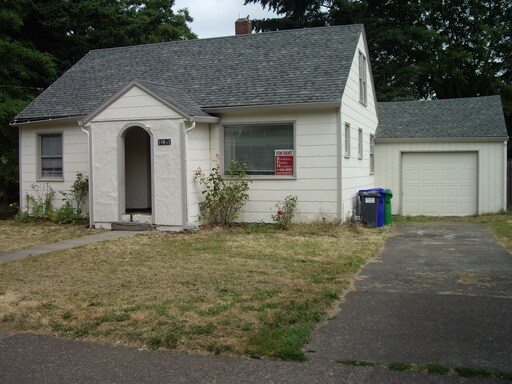 Primary Photo - 10641 SE Stark St