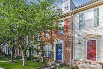 Building Photo - 4744 Wainwright Cir