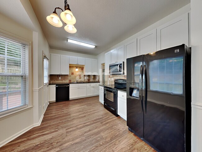 Foto del edificio - 6910 Coventry Ridge Rd