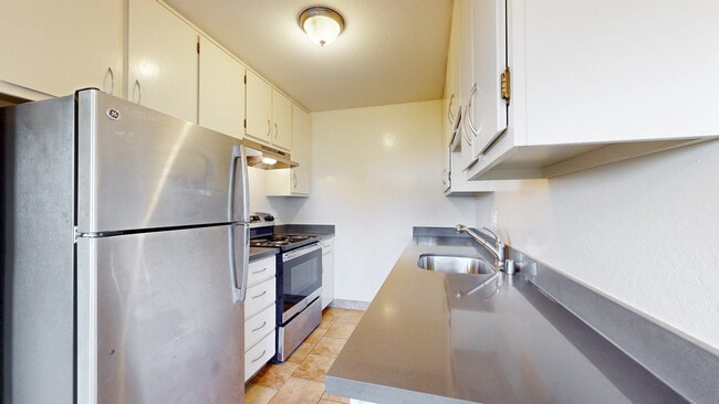 Foto del edificio - 704 Presidio Ave