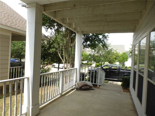 Building Photo - 1808 Mercer Way