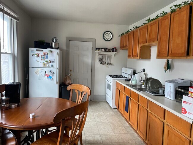 Foto del edificio - 1759 N Arlington Pl