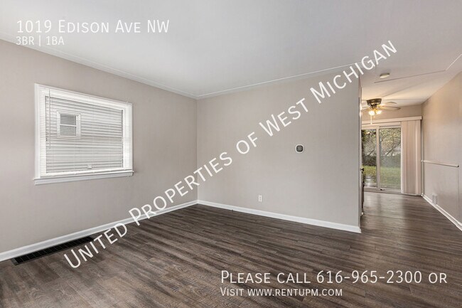 Building Photo - Tours Estimated to Begin 6/18 | 3 Bed 1 Ba...