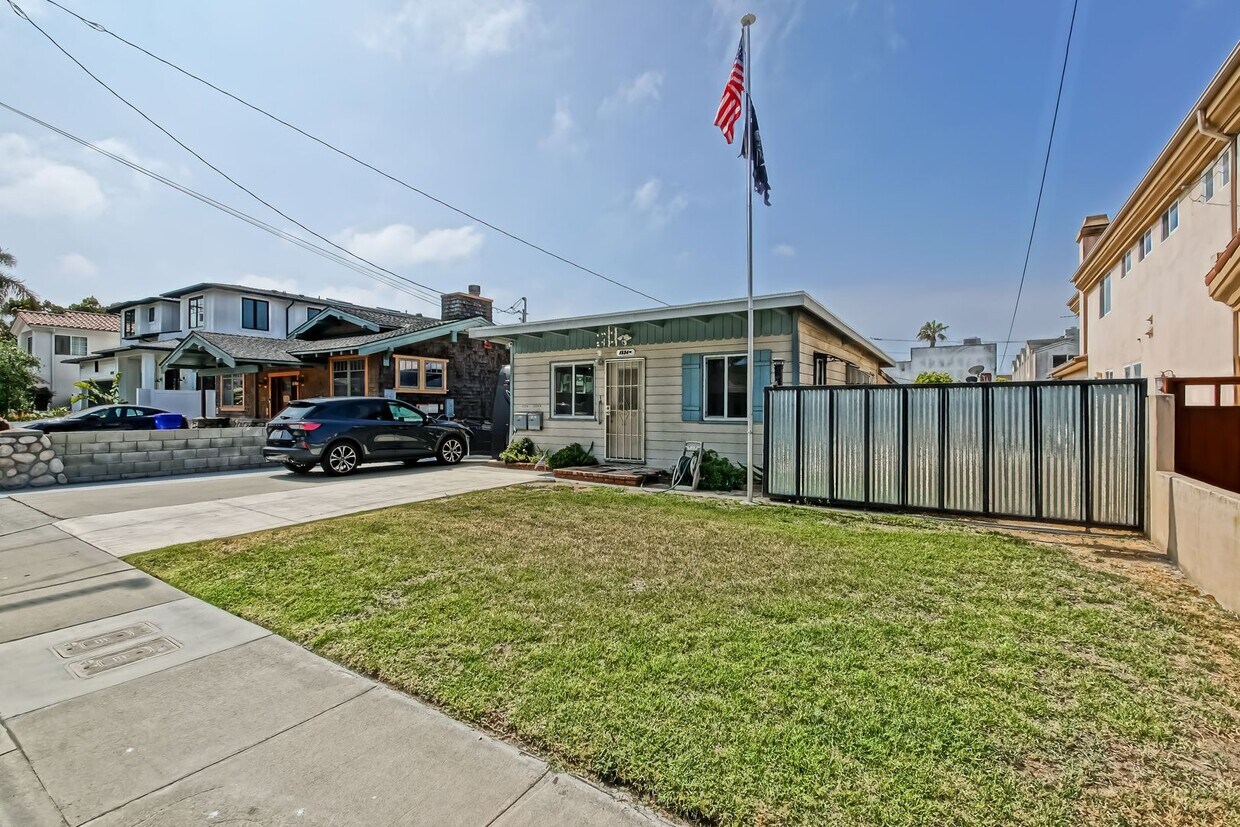 Foto principal - 1534 Mathews Ave